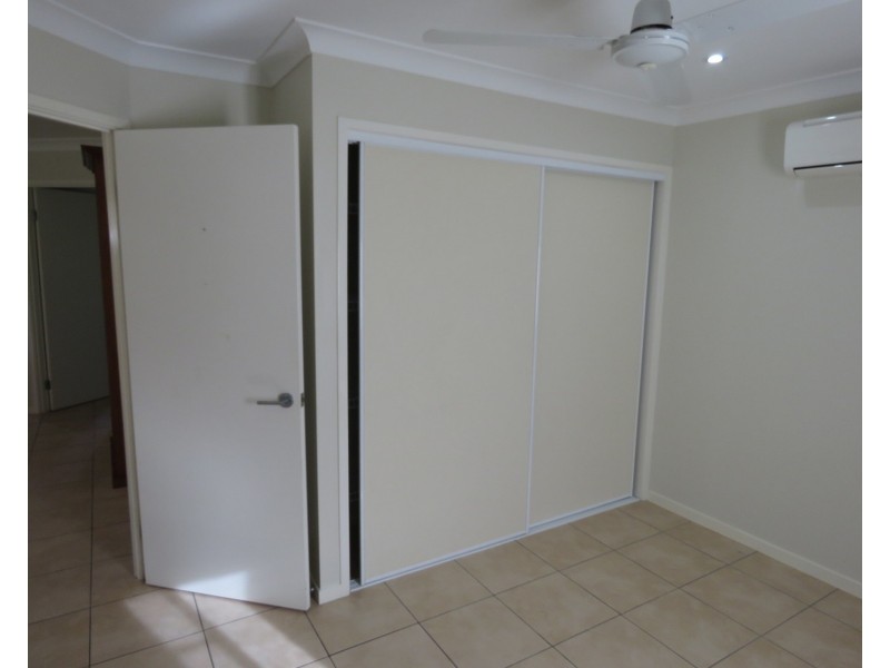 2/7 Leichhardt Street, Bowen QLD 4805