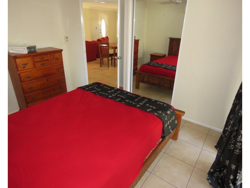 2/7 Leichhardt Street, Bowen QLD 4805