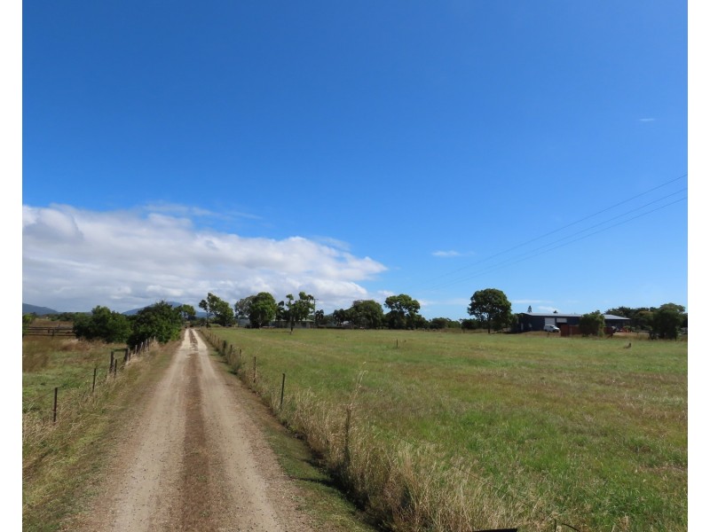 37 Betzels Lane, Bowen QLD 4805