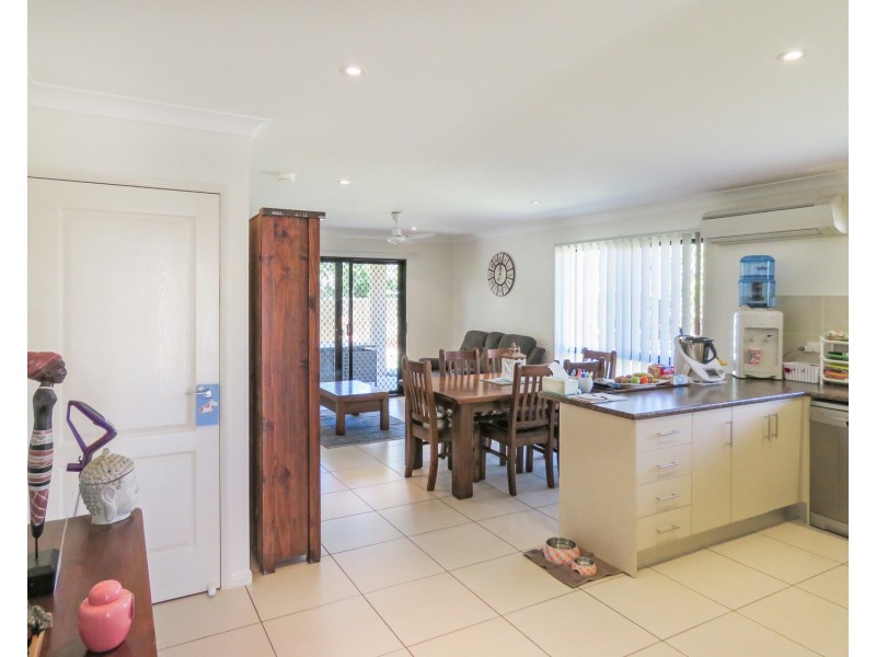 2/23 Tea Tree Close, Bowen QLD 4805