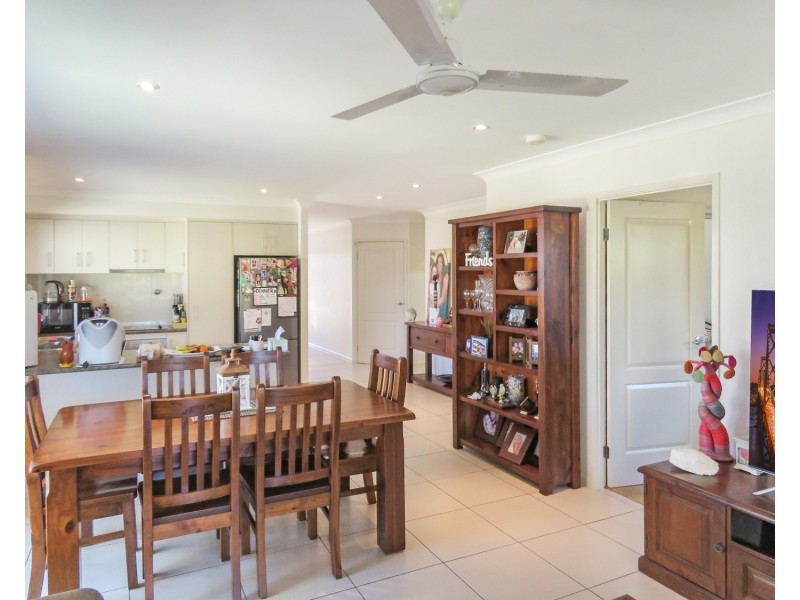 2/23 Tea Tree Close, Bowen QLD 4805