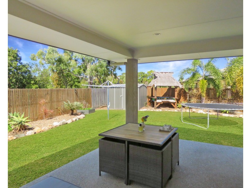2/23 Tea Tree Close, Bowen QLD 4805