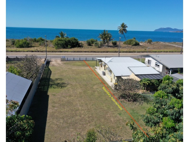 69 Queens Beach Esplanade, Bowen QLD 4805