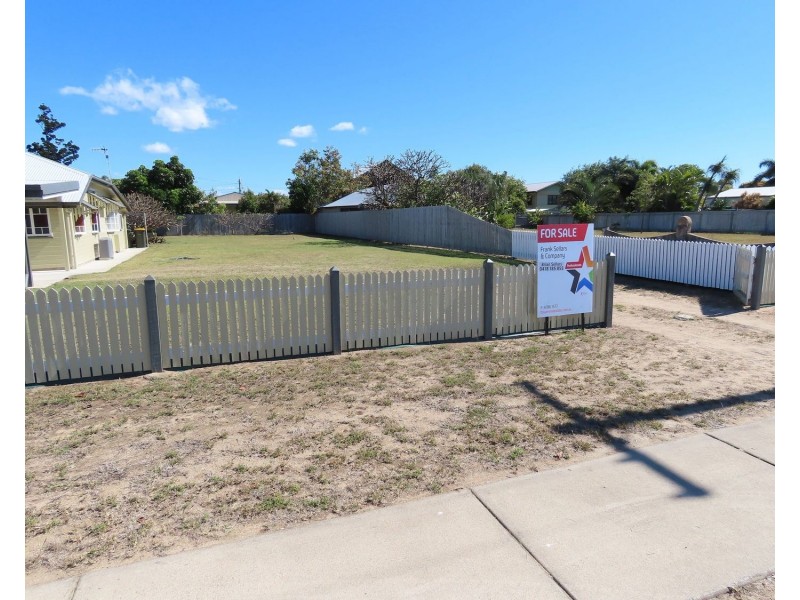 69 Queens Beach Esplanade, Bowen QLD 4805