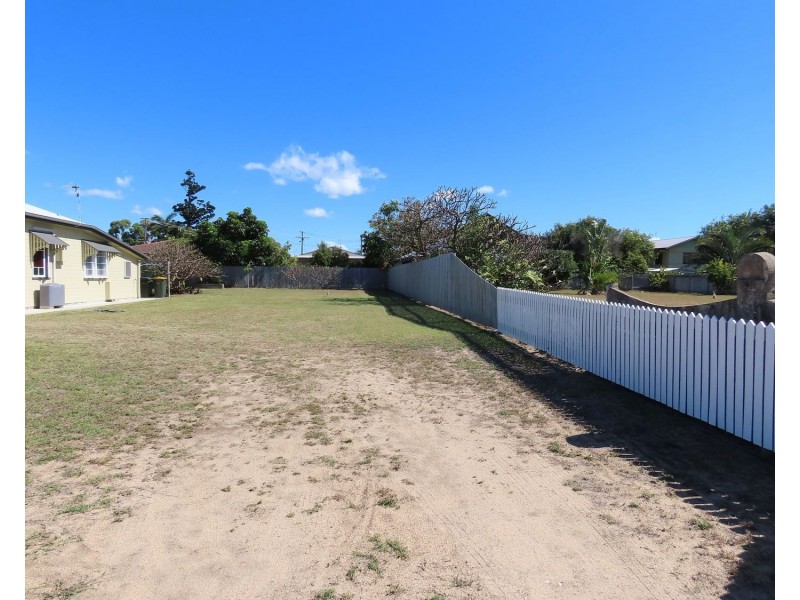 69 Queens Beach Esplanade, Bowen QLD 4805