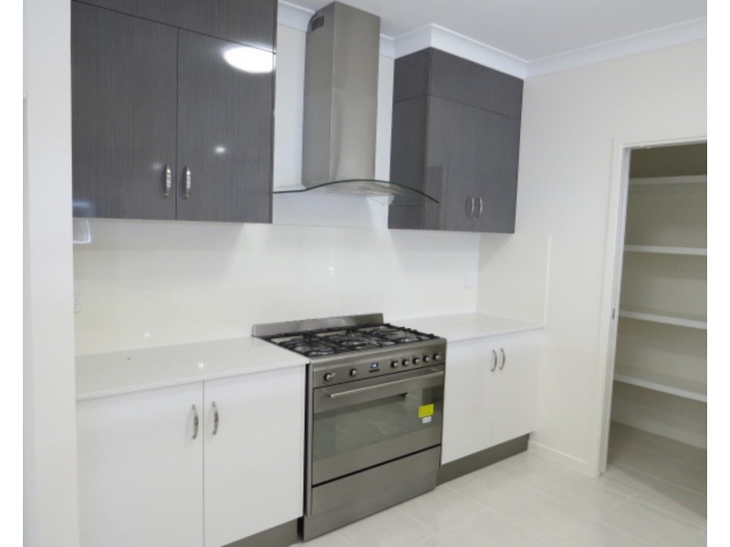 15 Ada Place, Bowen QLD 4805