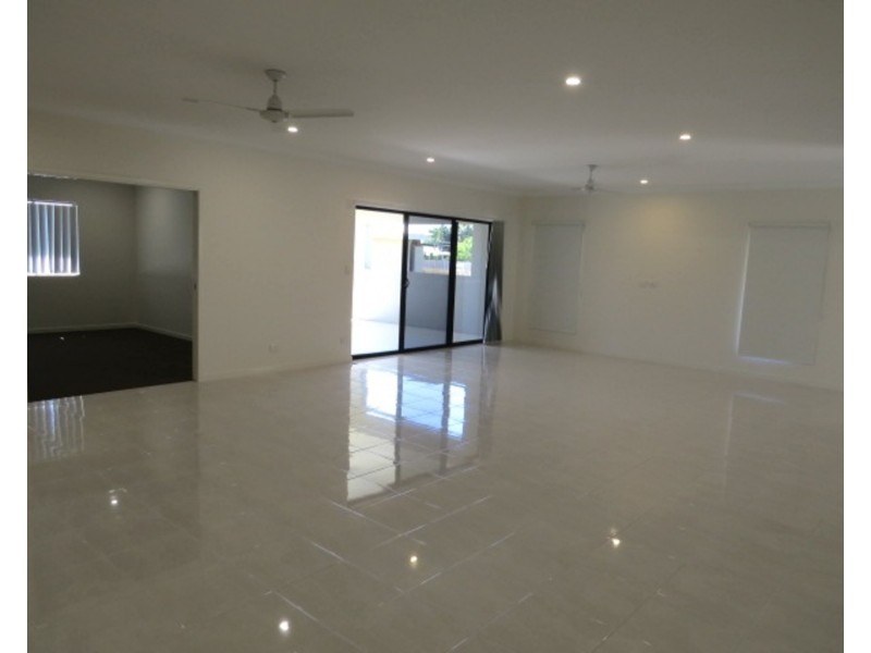 15 Ada Place, Bowen QLD 4805