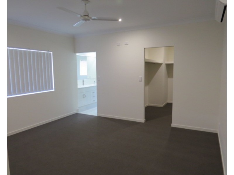 15 Ada Place, Bowen QLD 4805