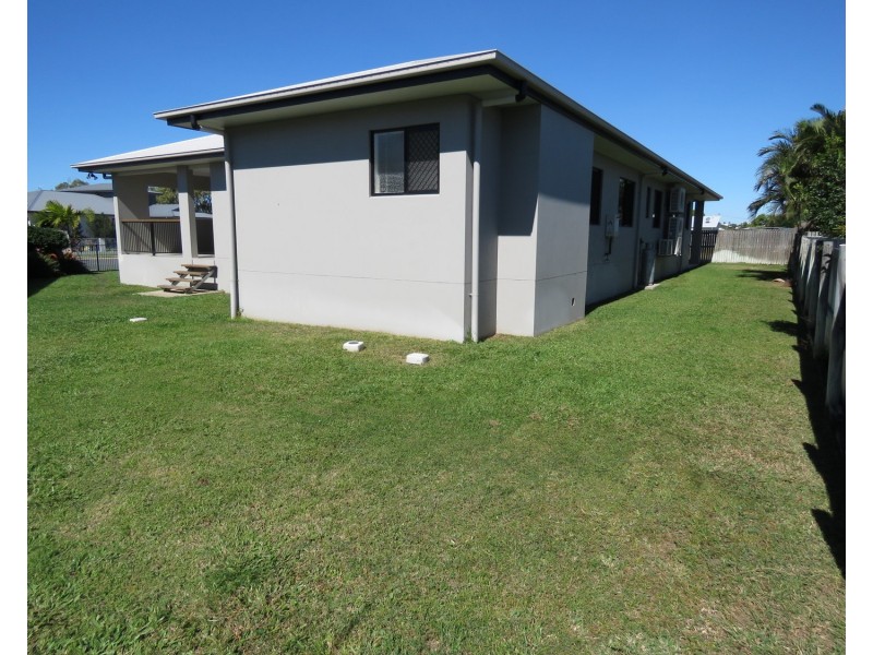 15 Ada Place, Bowen QLD 4805