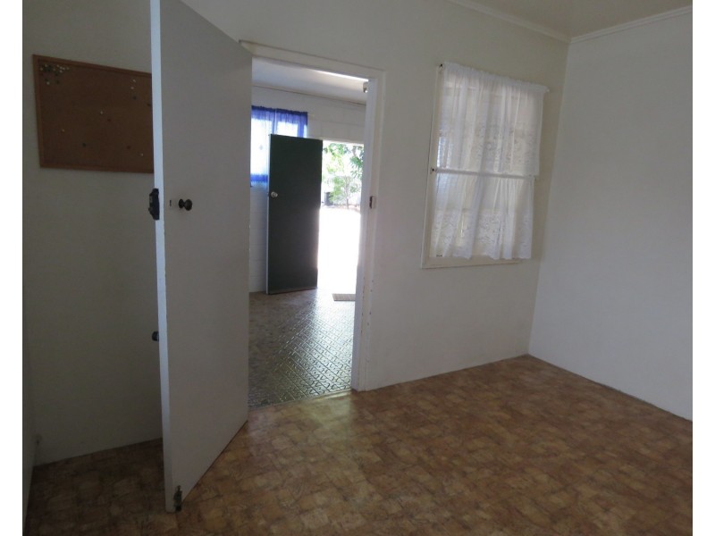 12 Leichhardt Street, Bowen QLD 4805