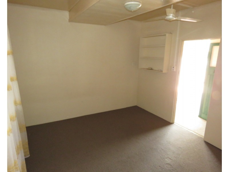 12 Leichhardt Street, Bowen QLD 4805