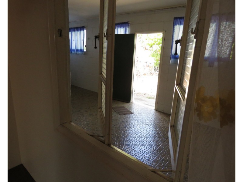 12 Leichhardt Street, Bowen QLD 4805