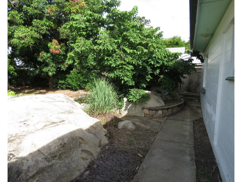 12 Leichhardt Street, Bowen QLD 4805