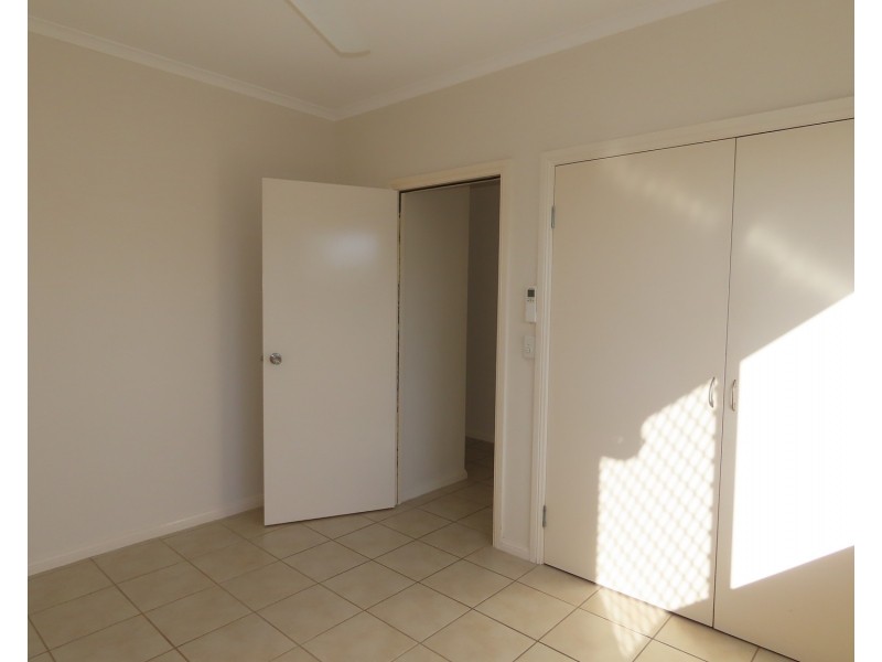 2/13 Queens Road, Bowen QLD 4805