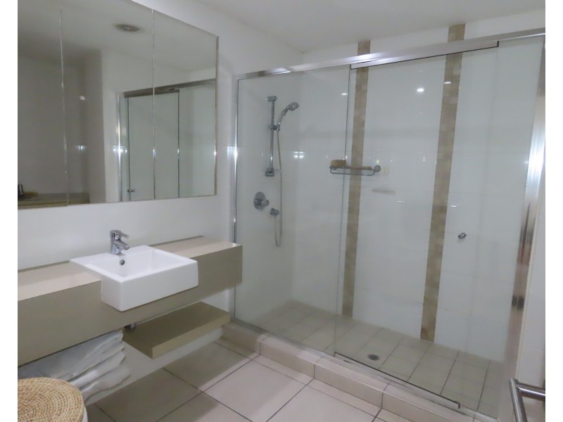 9/2b Horseshoe Bay Road, Bowen QLD 4805