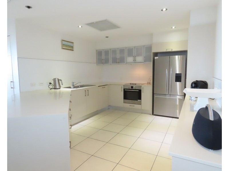 9/2b Horseshoe Bay Road, Bowen QLD 4805