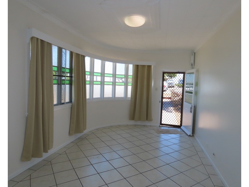 52 Gregory Street, Bowen QLD 4805