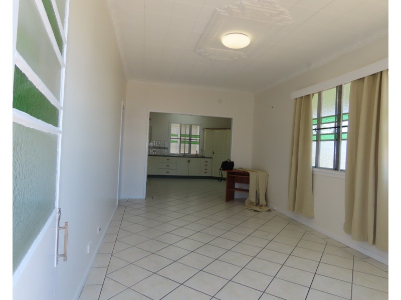 52 Gregory Street, Bowen QLD 4805