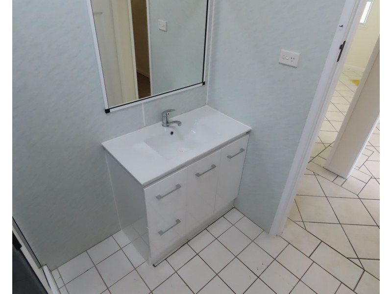 52 Gregory Street, Bowen QLD 4805