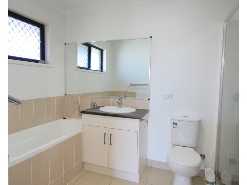 8 Schilling Court, Bowen QLD 4805