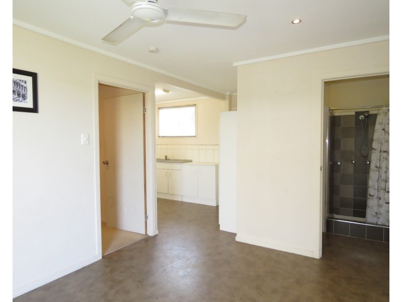 8 Schilling Court, Bowen QLD 4805