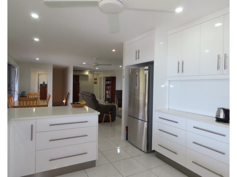 12 Grandview Terrace, Bowen QLD 4805