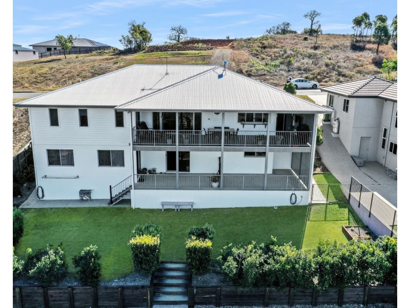 12 Grandview Terrace, Bowen QLD 4805