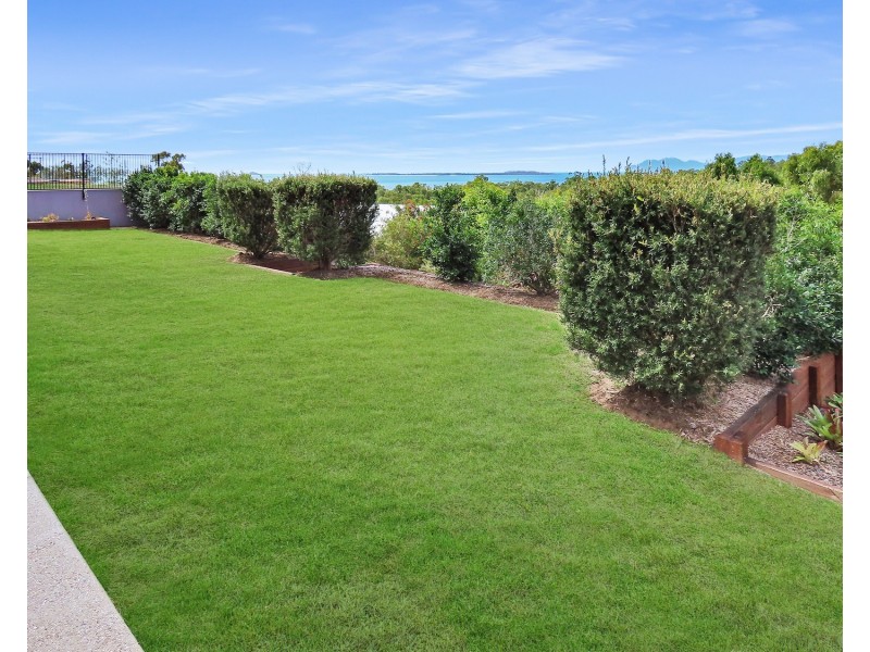 12 Grandview Terrace, Bowen QLD 4805