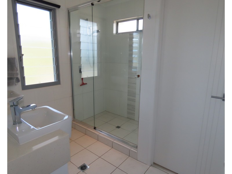 12 Grandview Terrace, Bowen QLD 4805