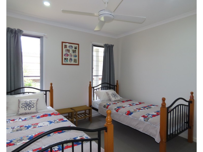 12 Grandview Terrace, Bowen QLD 4805