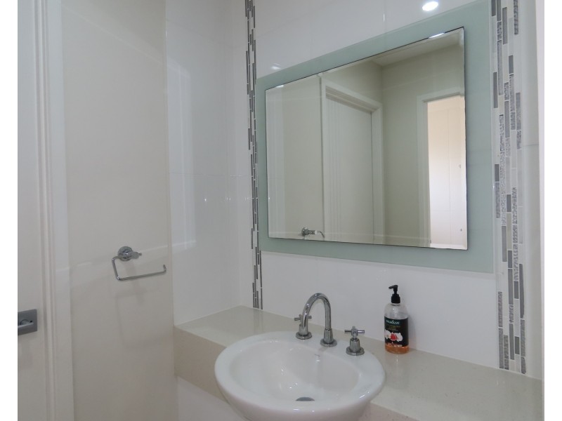 12 Grandview Terrace, Bowen QLD 4805