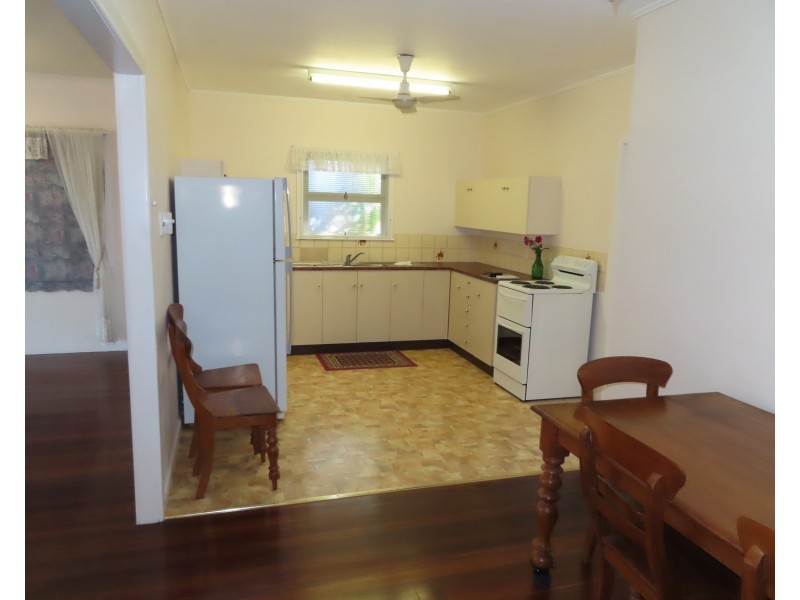 16 Lascelles Lane, Bowen QLD 4805