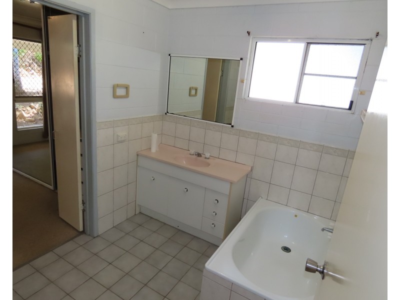 81 Poole Street, Bowen QLD 4805