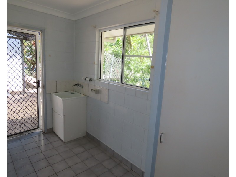 81 Poole Street, Bowen QLD 4805