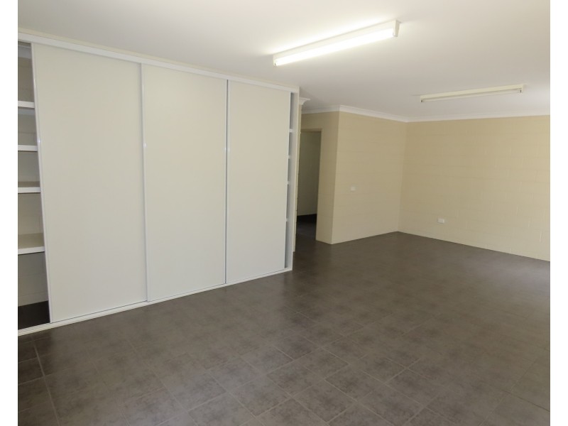 81 Poole Street, Bowen QLD 4805