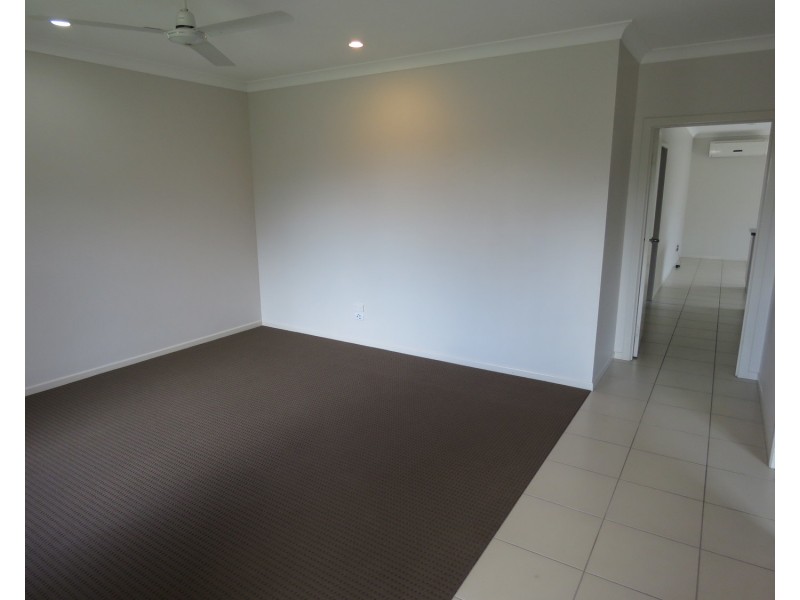 14 Seabreeze Crescent, Bowen QLD 4805