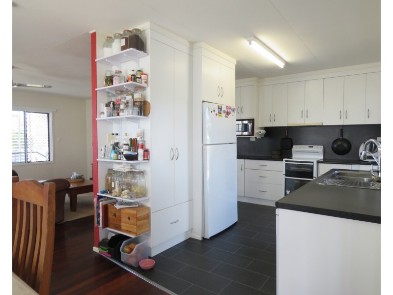 49 Reynolds Street, Bowen QLD 4805