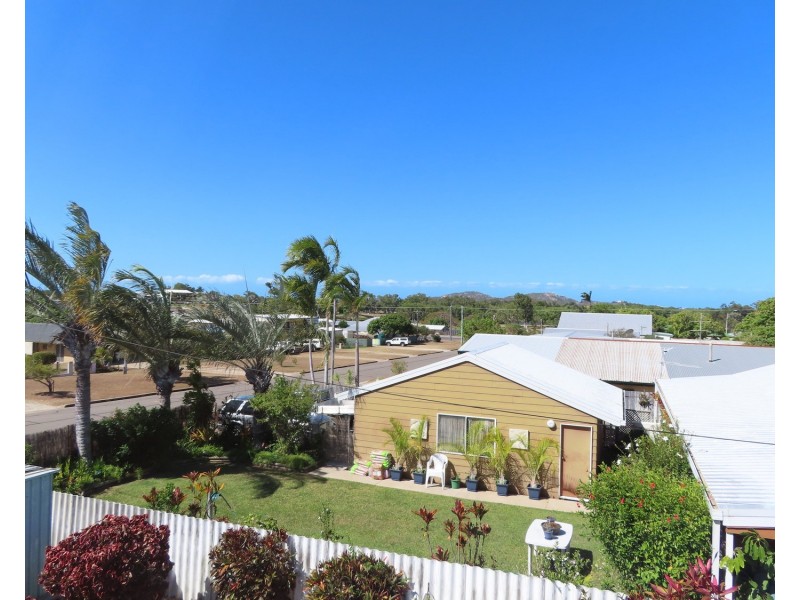 11 Scott Street, Bowen QLD 4805