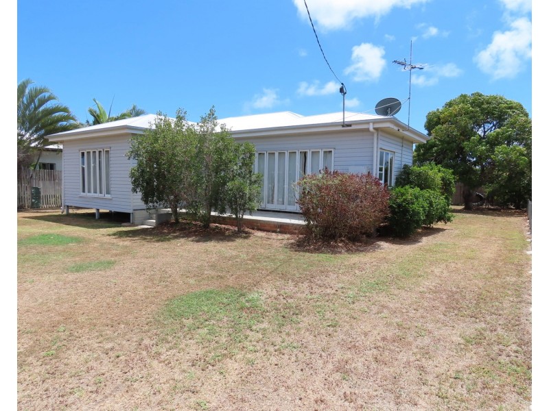 12 Korah Street, Bowen QLD 4805