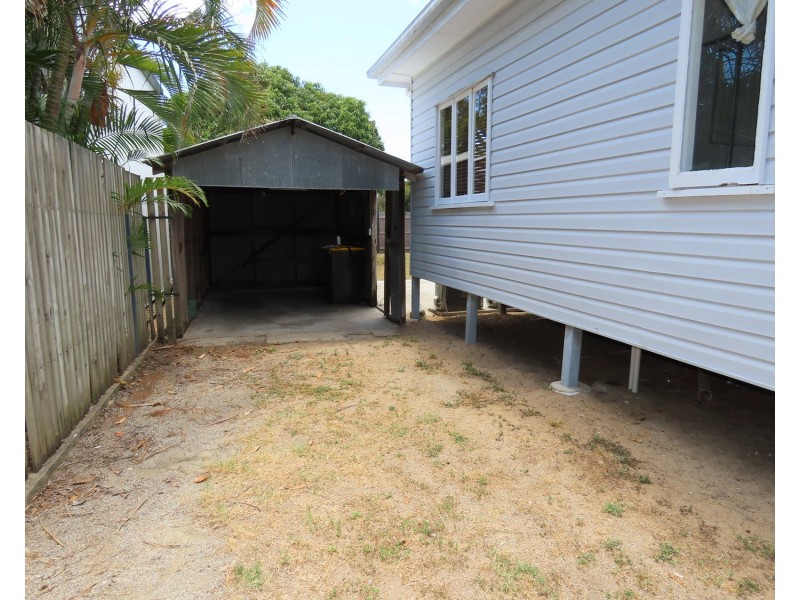 12 Korah Street, Bowen QLD 4805