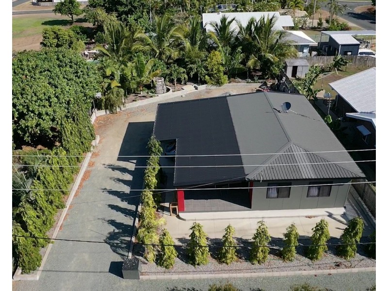 14 Scott Avenue, Bowen QLD 4805