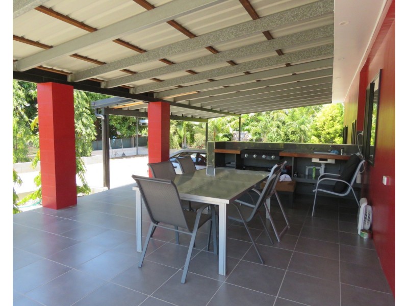 14 Scott Avenue, Bowen QLD 4805