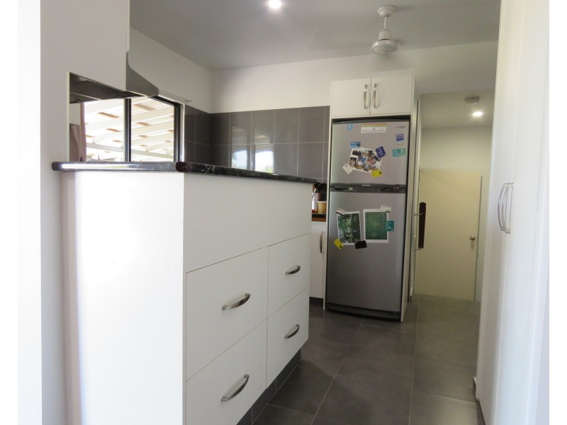 14 Scott Avenue, Bowen QLD 4805