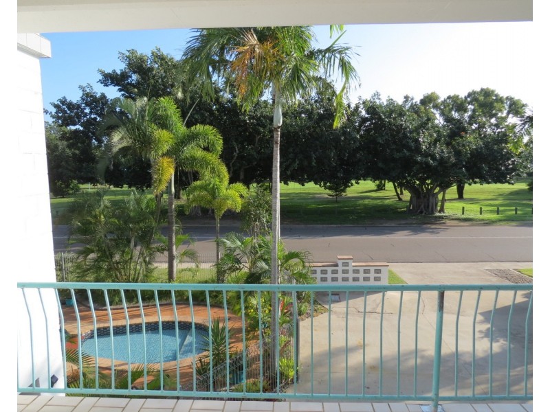 10/89 Horseshoe Bay Road, Bowen QLD 4805