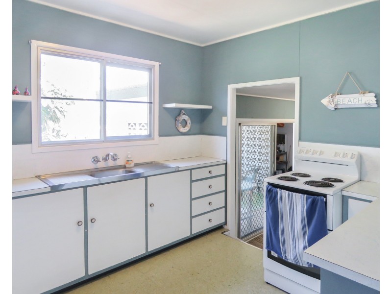 16 Casuarina Street, Bowen QLD 4805