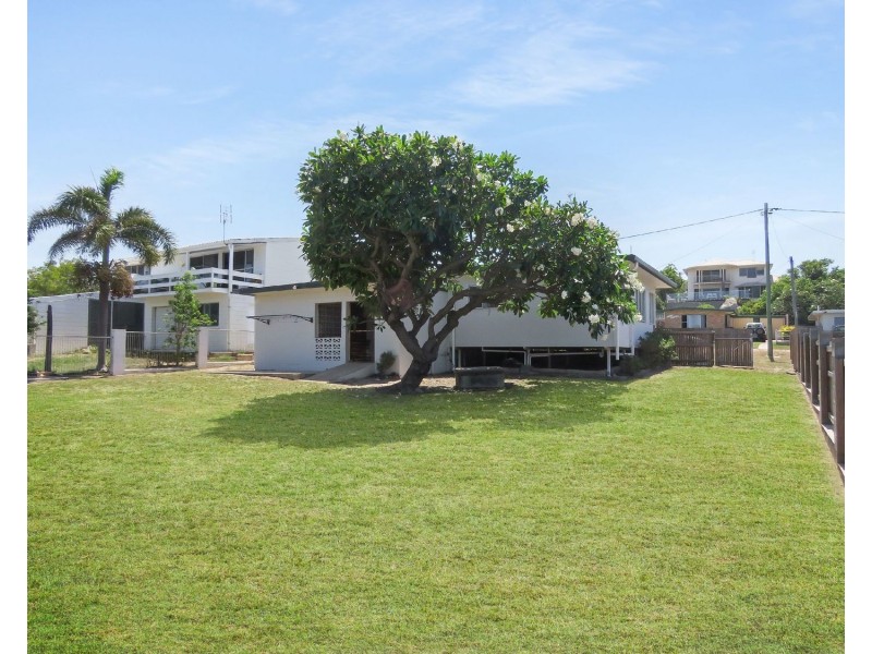 16 Casuarina Street, Bowen QLD 4805