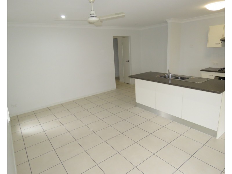 1/42 Stuart Tooth Drive, Bowen QLD 4805