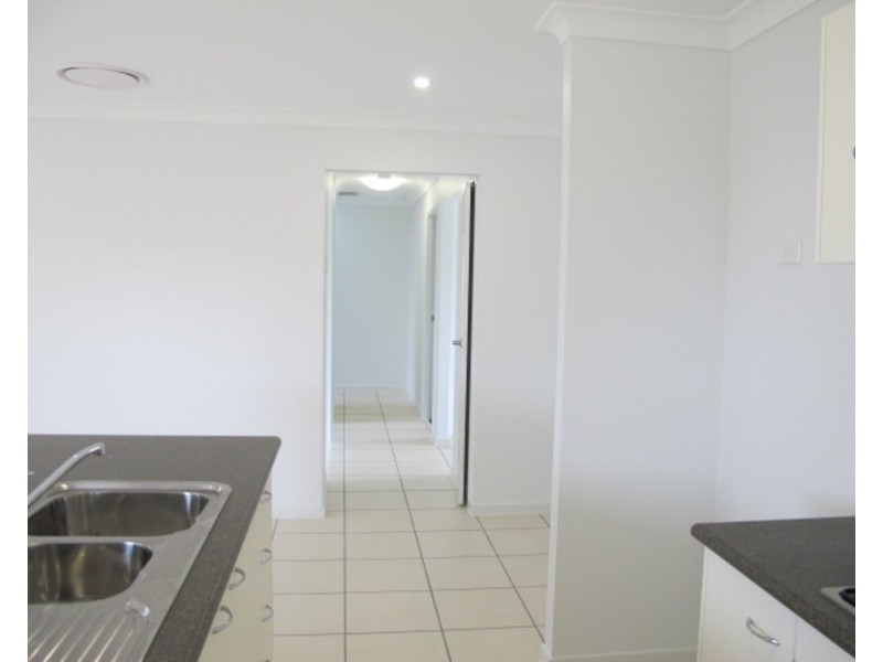 1/42 Stuart Tooth Drive, Bowen QLD 4805