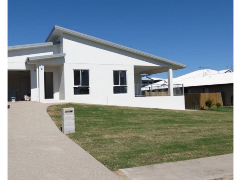 9 Marine Parade, Bowen QLD 4805