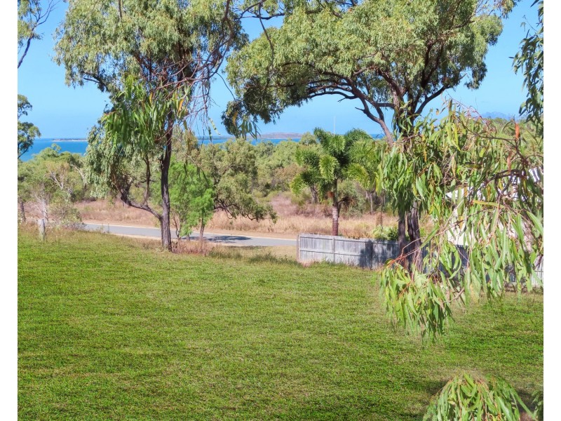 4 Grandview Terrace, Bowen QLD 4805